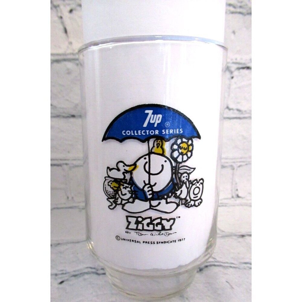 Vintage ZIGGY - Here's To Good Friends - 7Up 1977 Glass Tumbler Tom Wilson Fish - Picture 2 of 3